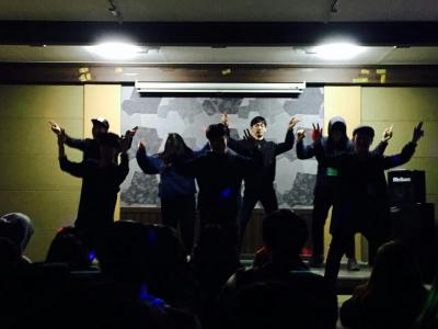 2016년도 사회복지학과 MT 장기자랑 사진입니다.