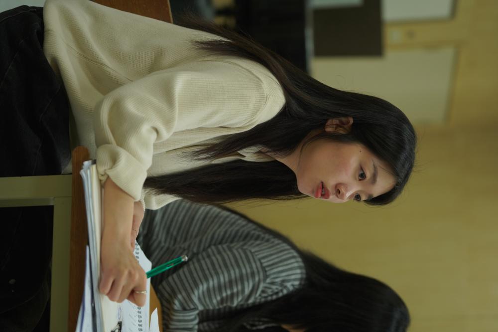제34회 젊은 연극제 <고장 난 로봇은 사랑이 궁금하다> 사진2