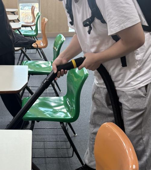 2027 수시고사를 위한 깨끗한 청소시간 🧹