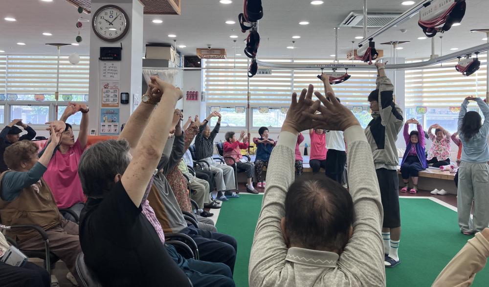 [충남앵커] 어르신 대상 안전한 보행 및 낙상 예방 프로그램 운영 사진2