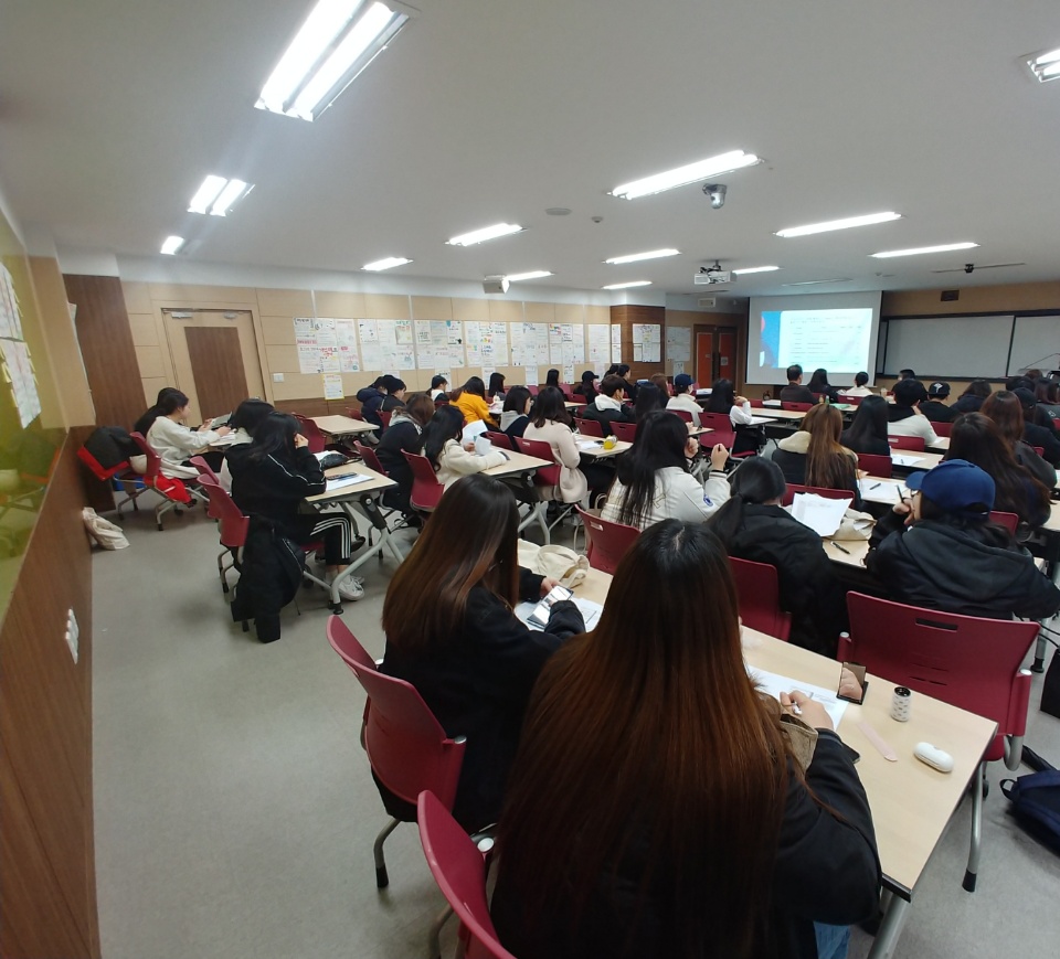 2019-1 '인문학 콘서트' 비교과프로그램 진행